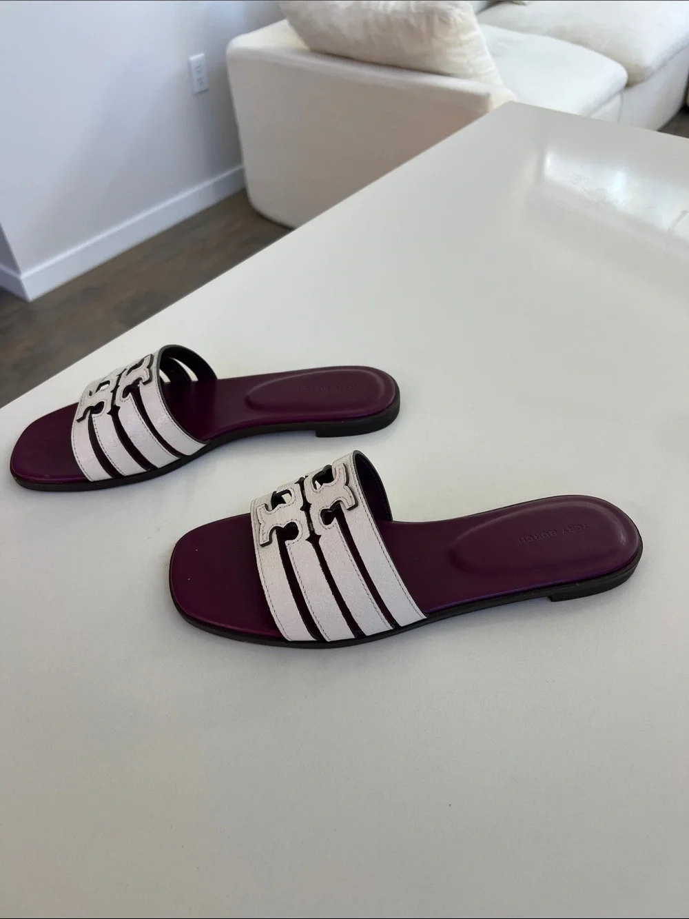 Tory Burch white and violet purple leather open toe flat sandals ines cage 9